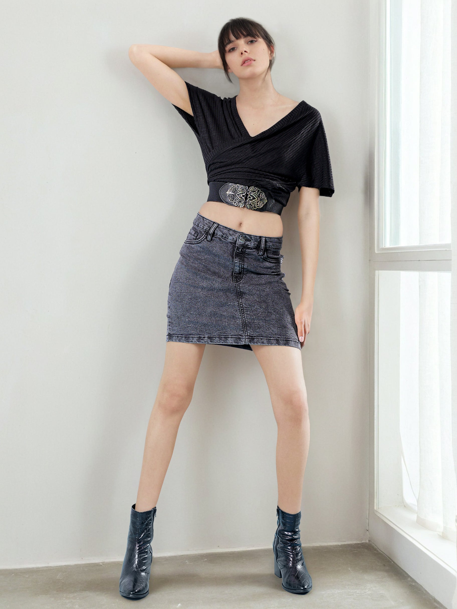 Women's Solid Black Short Denim Skirt