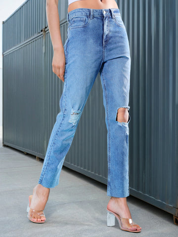 Women's Light Wash Straight Fit Denim Jeans