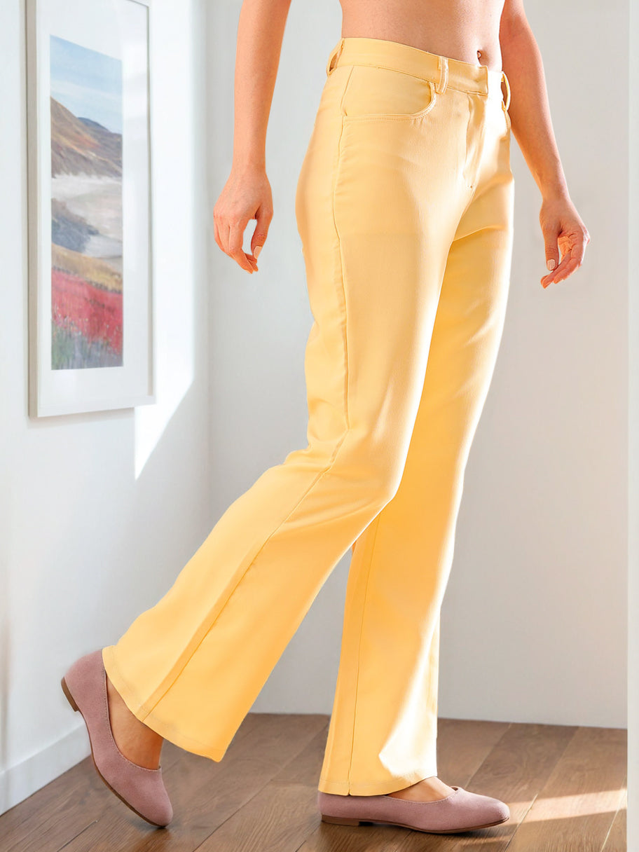 Women's Solid Bootcut Pant