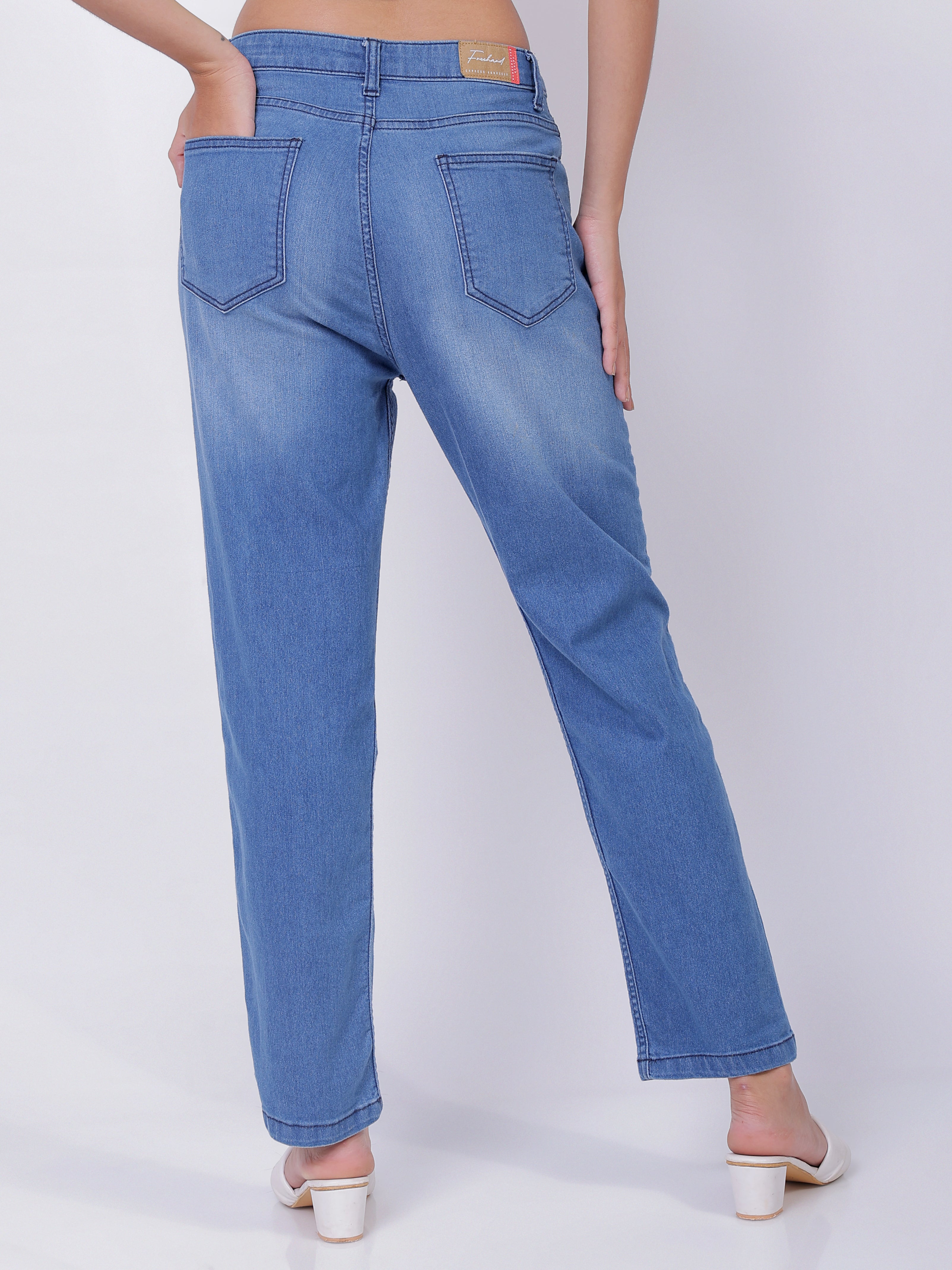 Women's Blue Straight Fit Casual Jeans