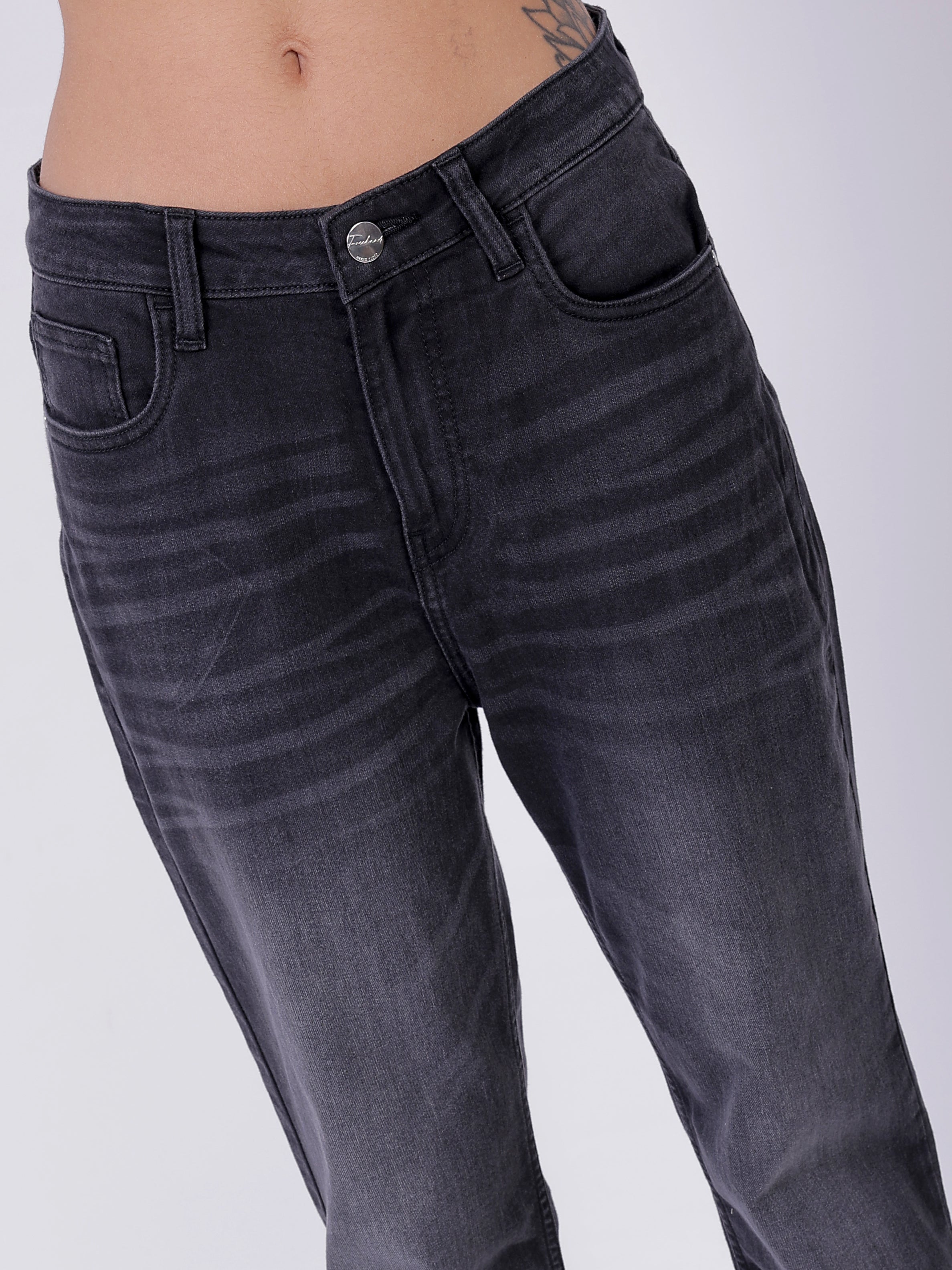 Women's Black Straight Fit Casual Jeans