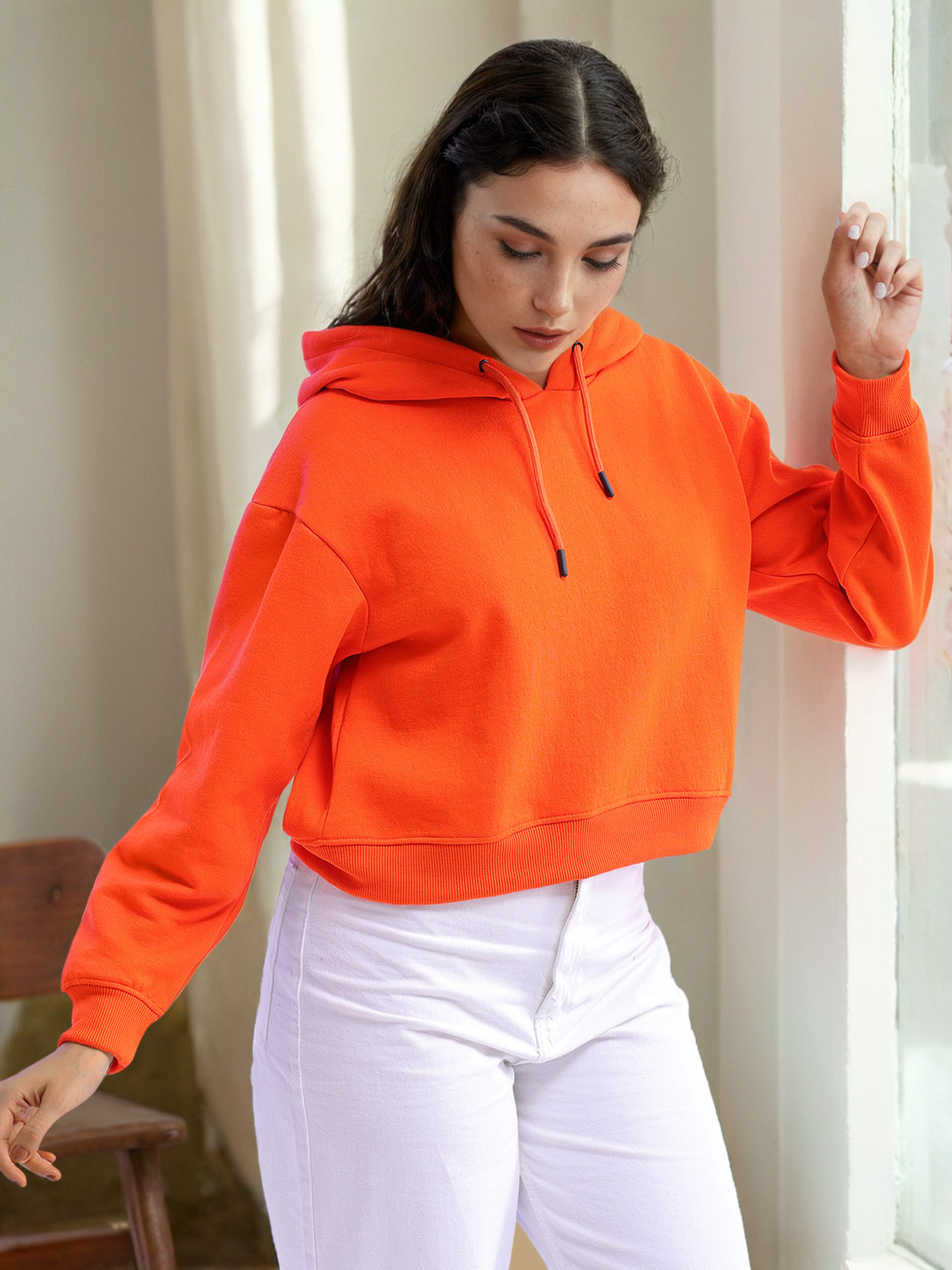 Women's Solid Regular Fit Sweatshirt