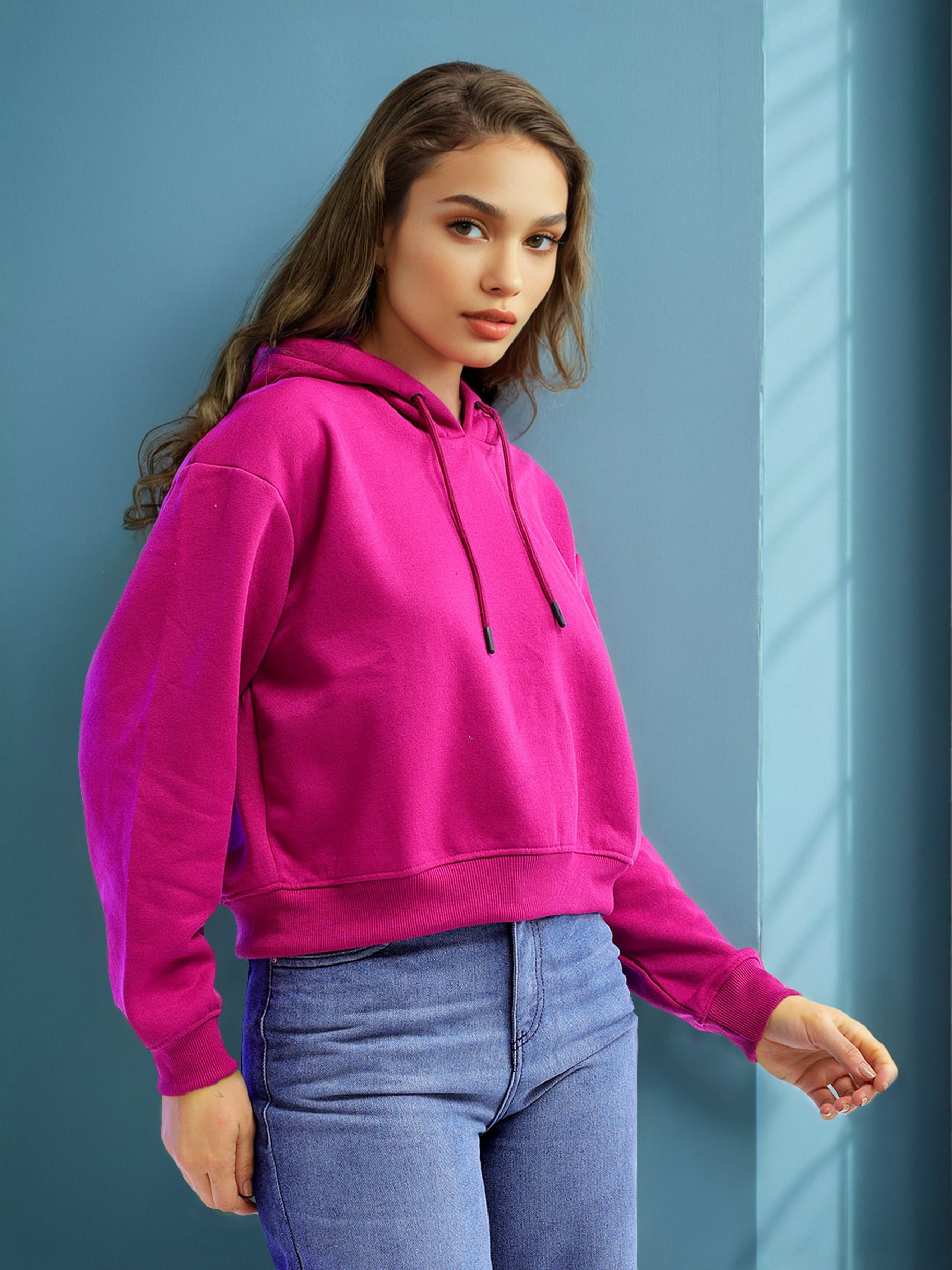 Women's Solid Regular Fit Sweatshirt