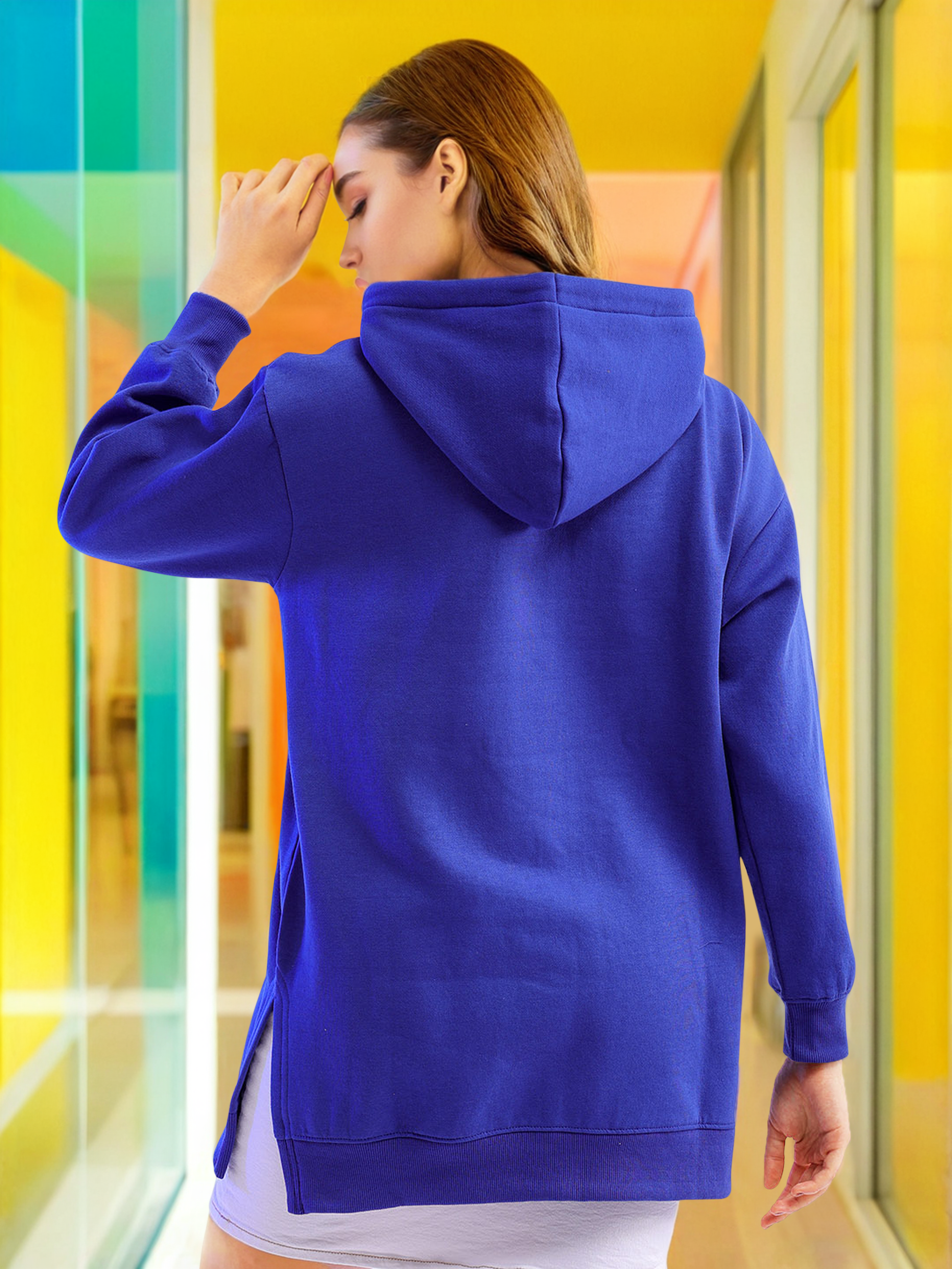 Women's Solid Regular Fit Sweatshirt