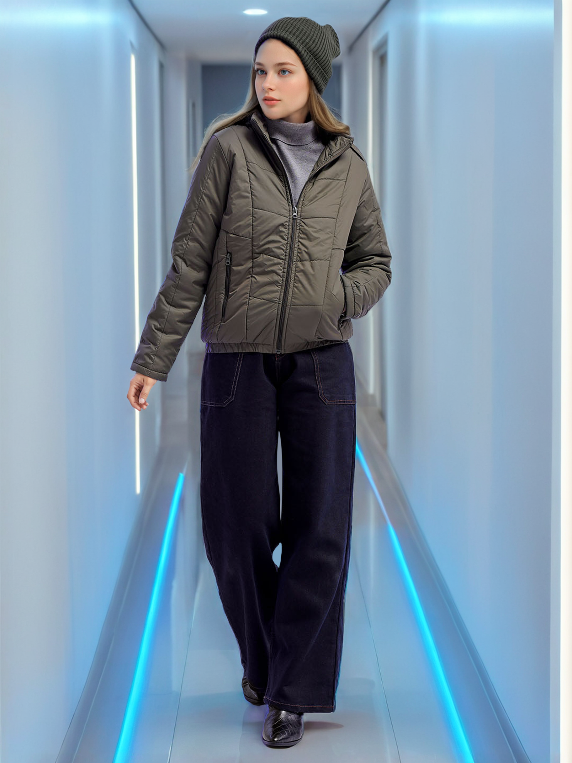 Women's Quilted Hooded Jacket With Faux Fur