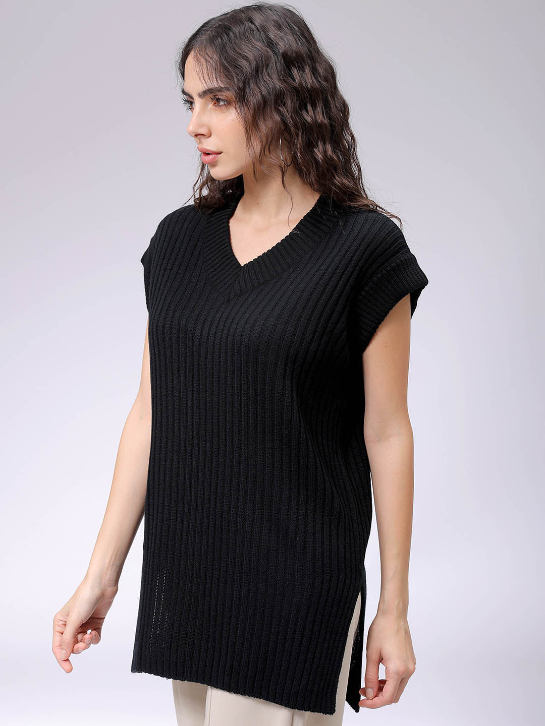 Women's Black Boxy Fit Solid Sweater