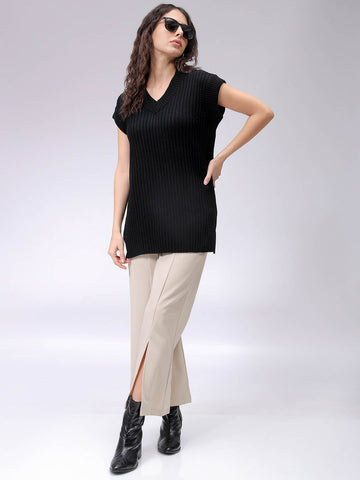 Women's Black Boxy Fit Solid Sweater