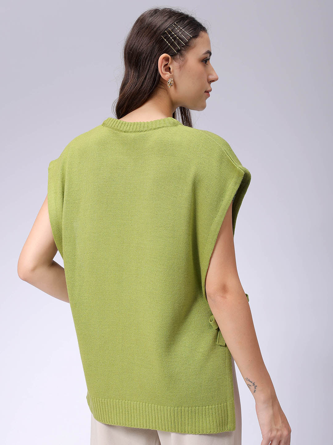 Women's Green Loose Fit Solid Sweater