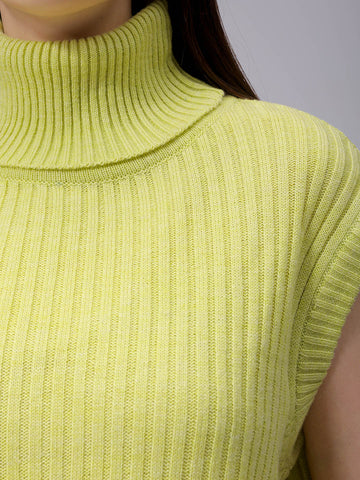 Women's Green Loose Fit Solid Sweater