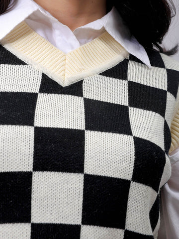 Women's Loose Fit Checked V-Neck Sweater