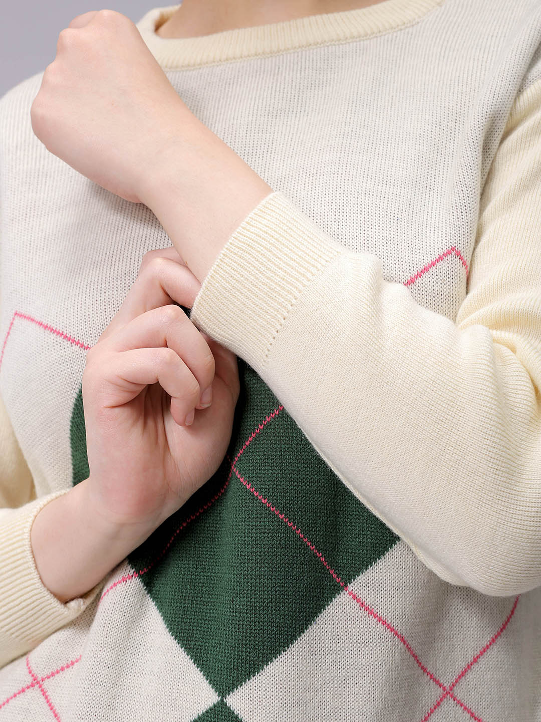 Women's Off White Relaxed Fit Argyle Sweater