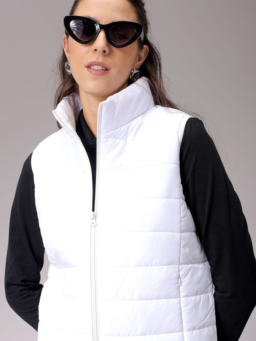 Women's White Regular Fit Solid Regular Quilted Jacket