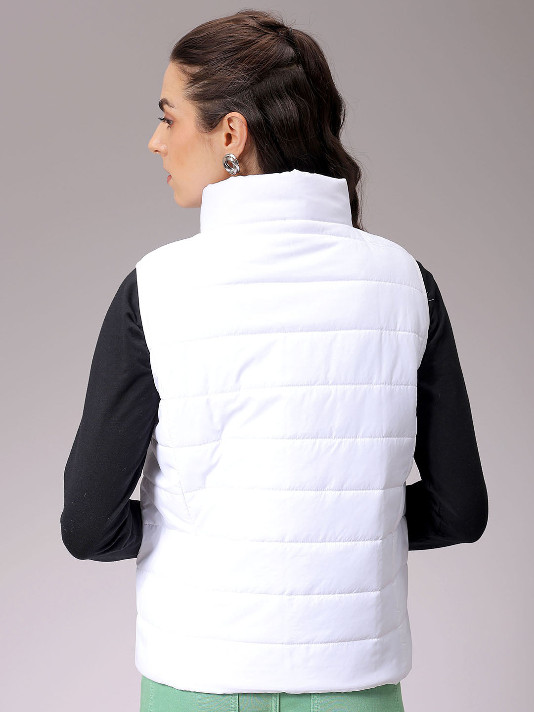 Women's White Regular Fit Solid Regular Quilted Jacket
