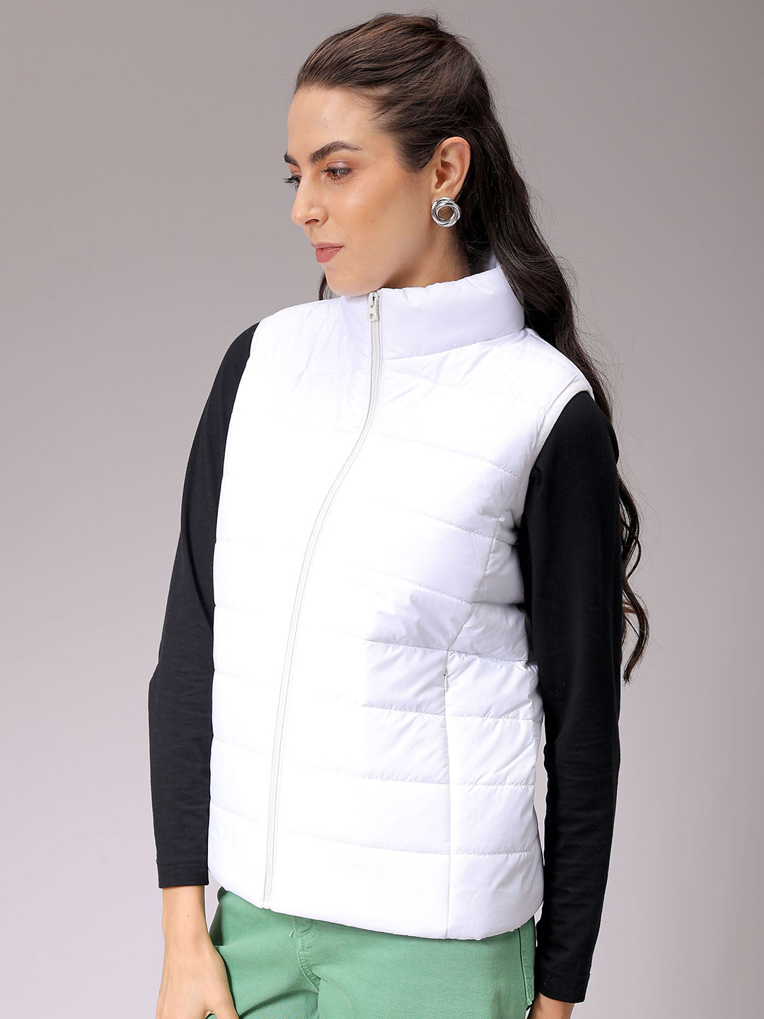 Women's White Regular Fit Solid Regular Quilted Jacket