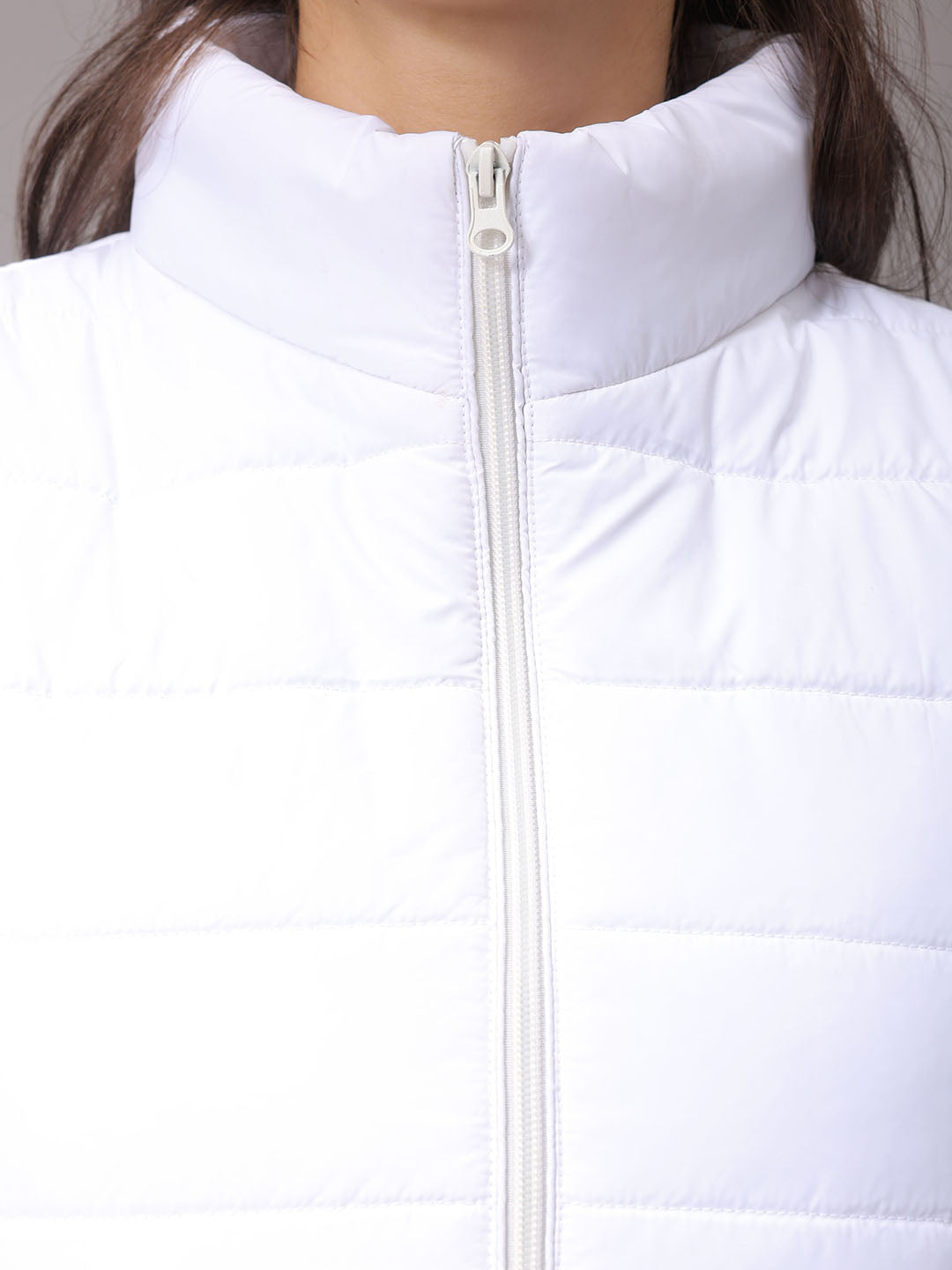 Women's White Regular Fit Solid Regular Quilted Jacket