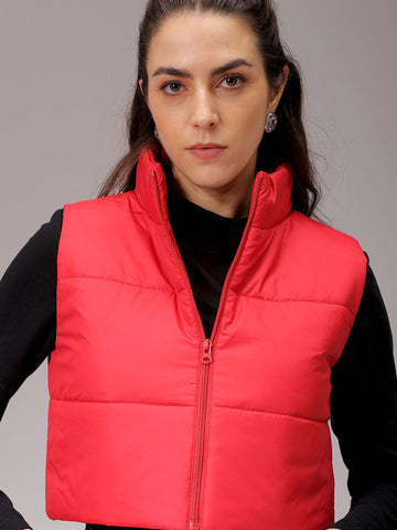Women's Red Regular Fit Solid Cropped Quilted Jacket
