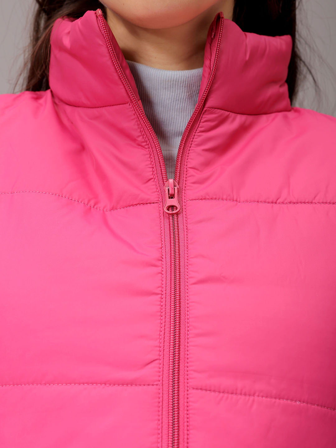 Women's Pink Regular Fit Solid Cropped Quilted Jacket