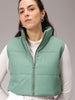 Women's Green Regular Fit Solid Cropped Quilted Jacket