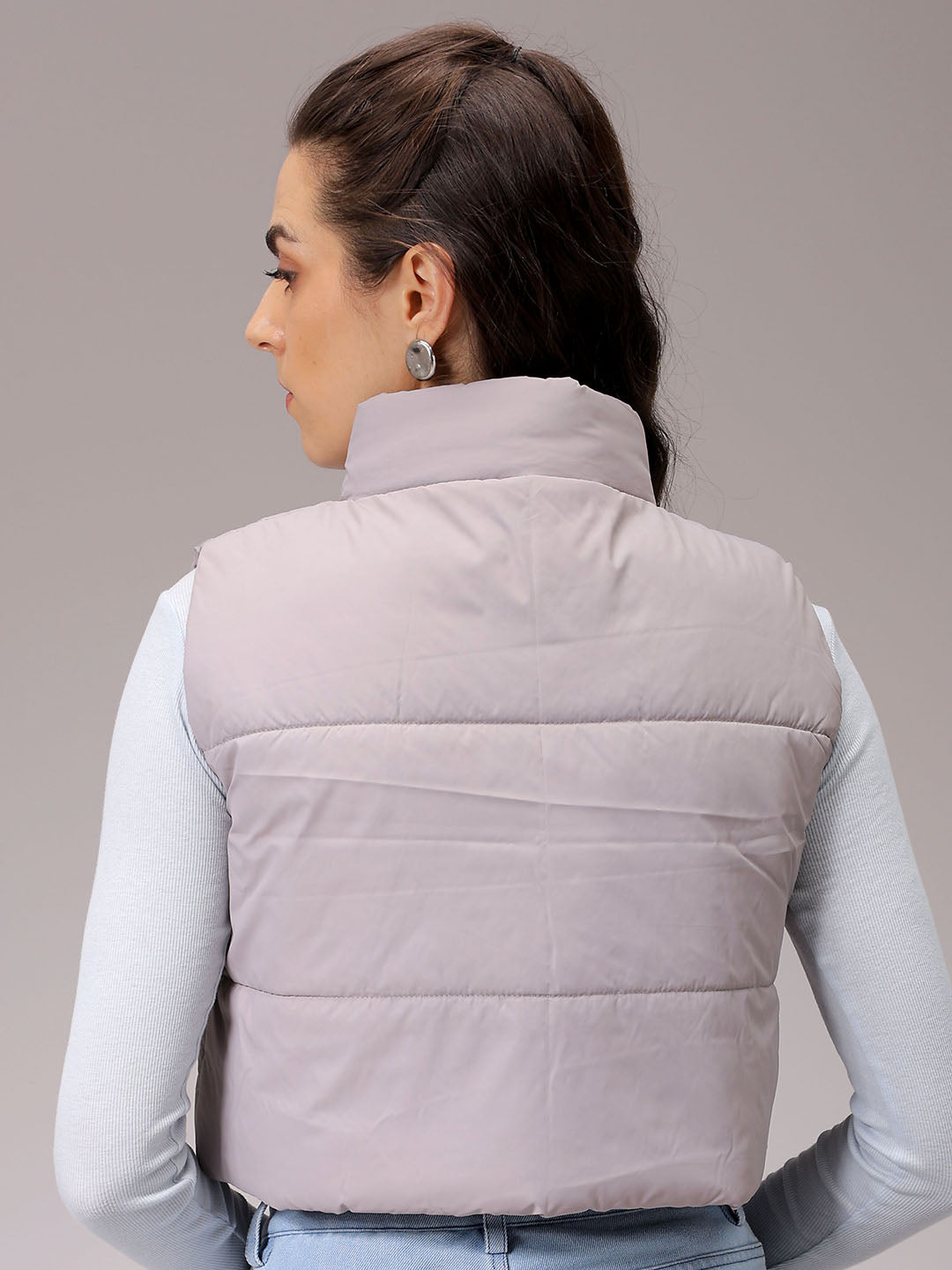 Women's Green Regular Fit Solid Cropped Quilted Jacket