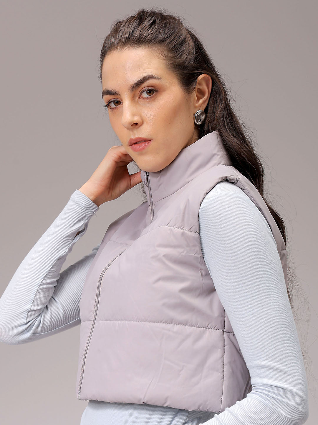 Women's Green Regular Fit Solid Cropped Quilted Jacket