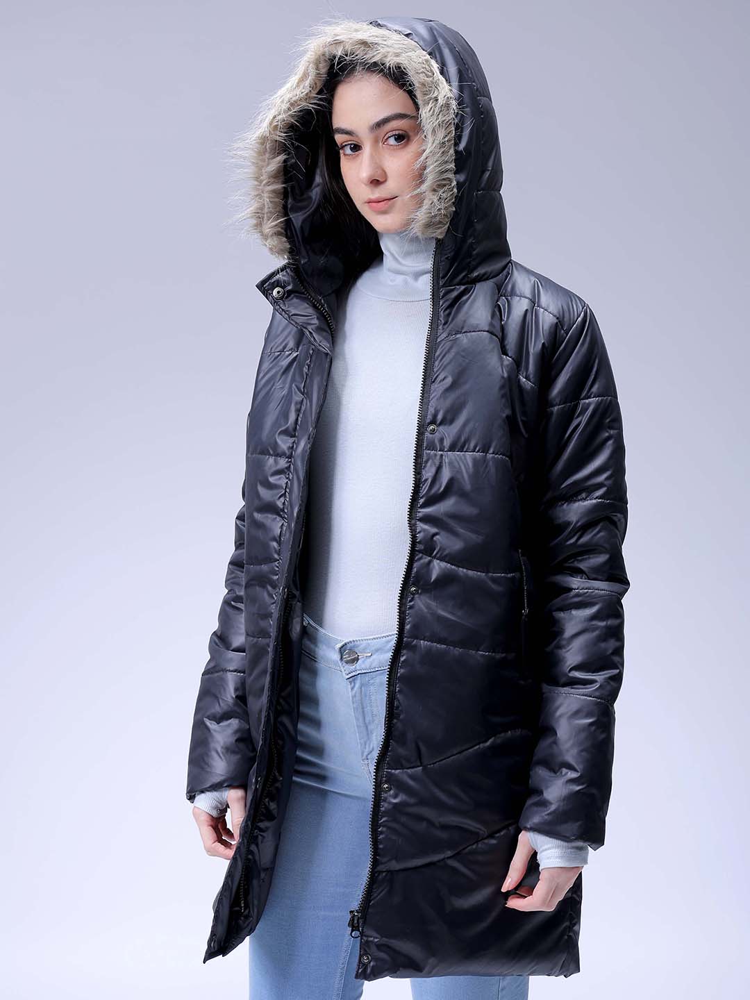 Women's Black Relaxed Fit Solid Puffer Jacket