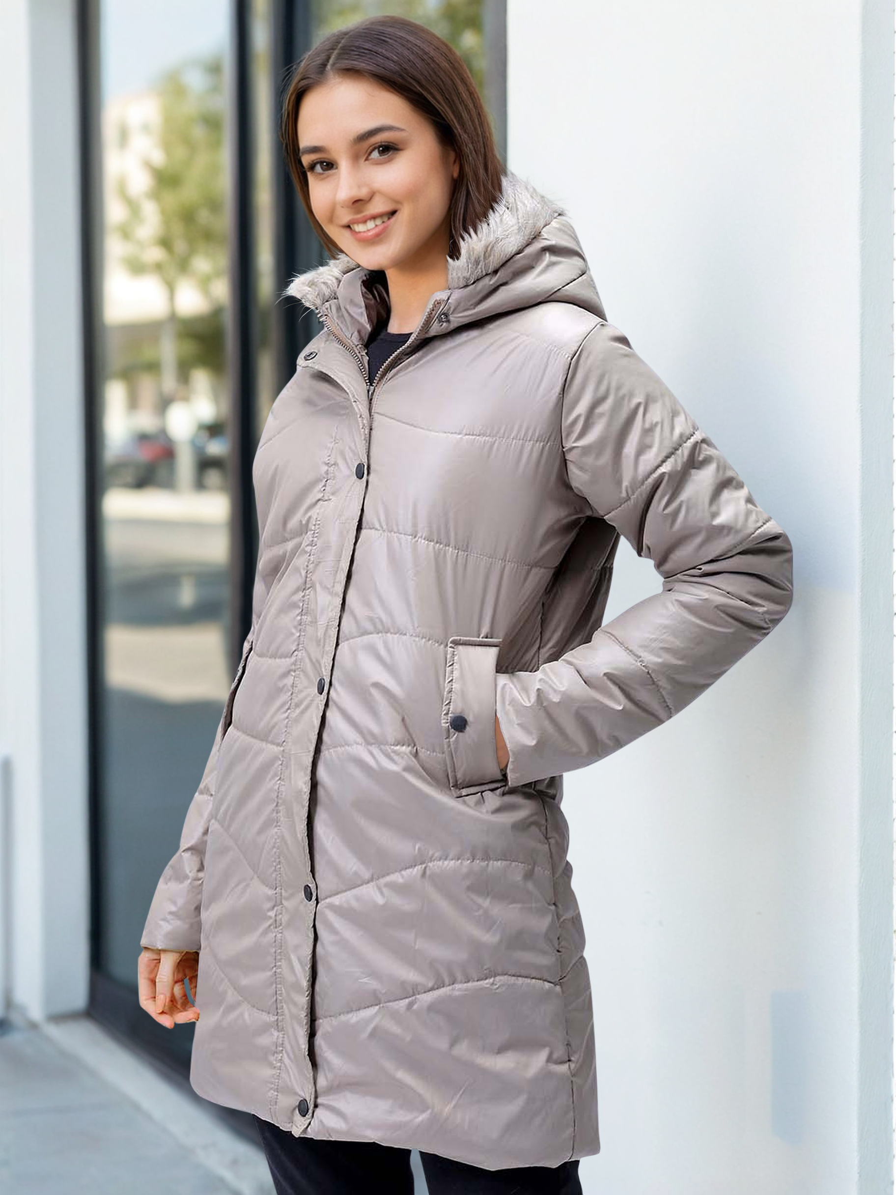 Women's Beige Relaxed Fit Solid Puffer Jacket