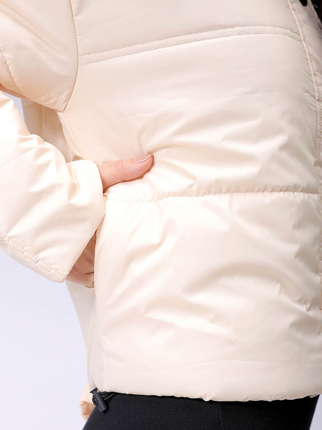 Women's Yellow Relaxed Solid Quilted Jacket