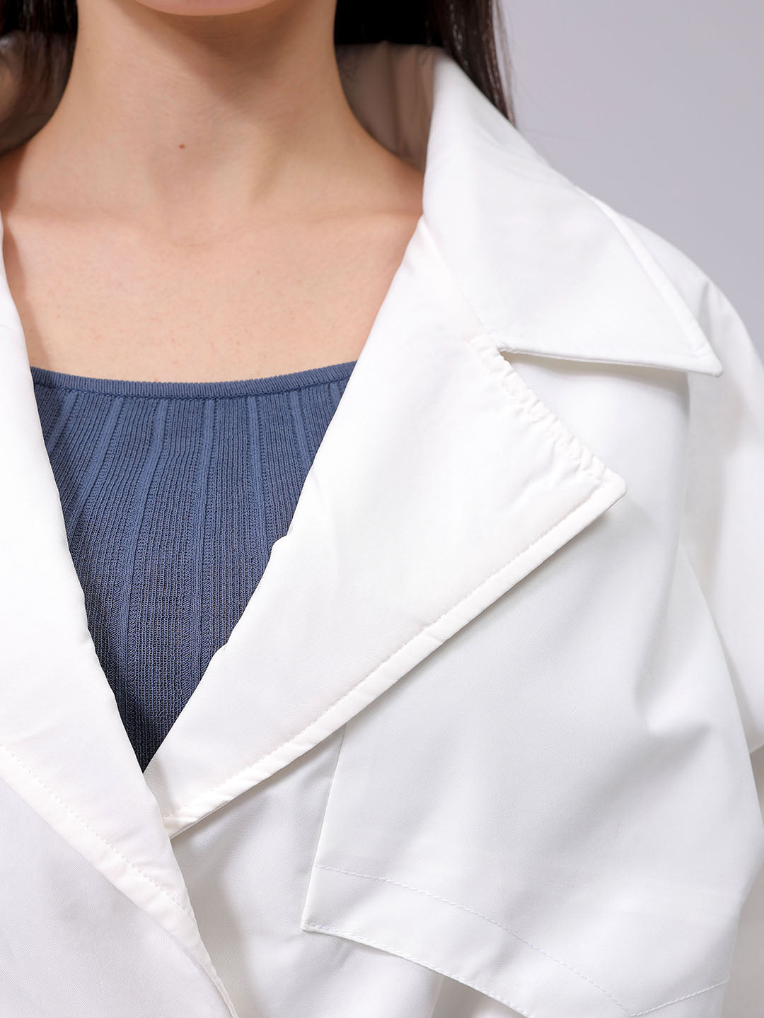 Women's White Regular Fit Solid Trench Coat