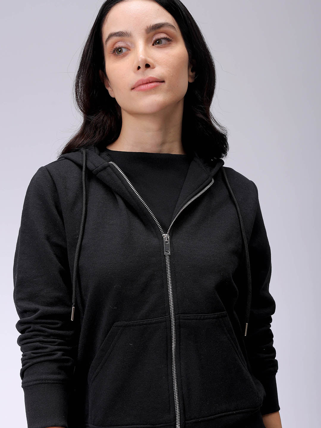 Women's Black Relaxed Fit Solid Front Open Zipper Sweatshirt