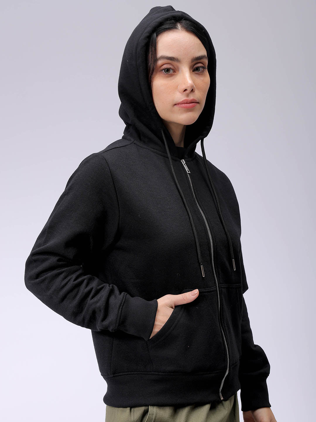 Women's Black Relaxed Fit Solid Front Open Zipper Sweatshirt