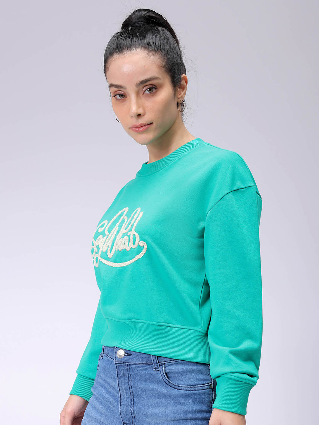 Women's Green Relaxed Fit Typographic Cropped Sweatshirt