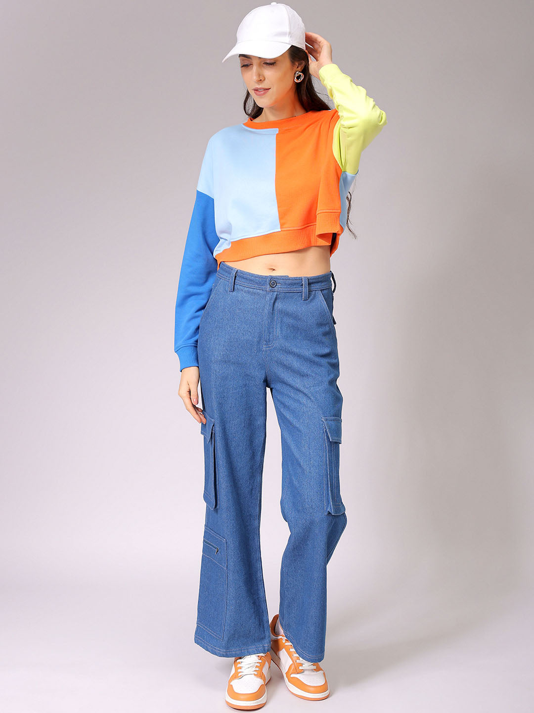 Women's Blue Boxy Fit Colourblocked Cropped Sweatshirt