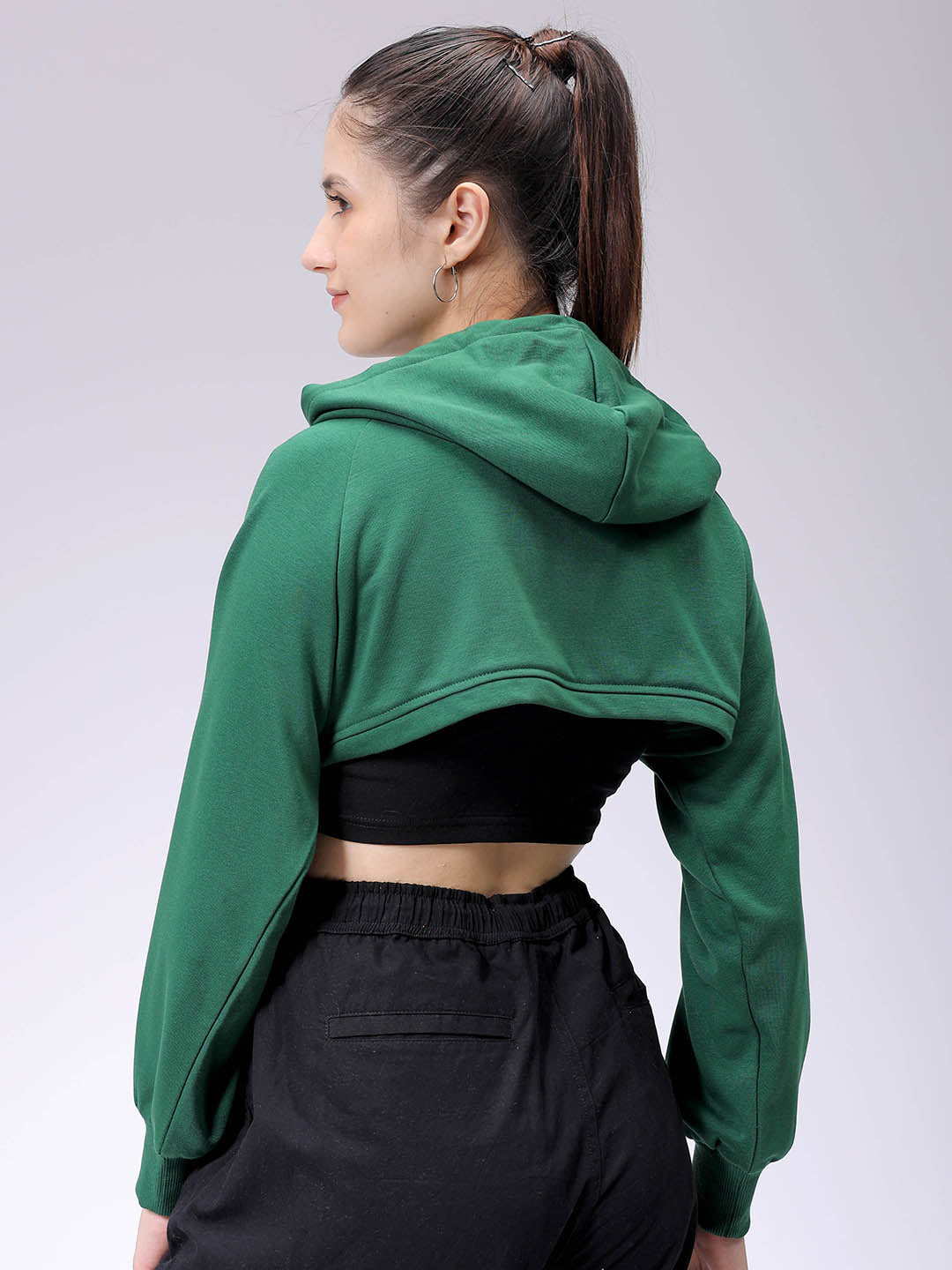 Women's Green Relaxed Fit Solid Hooded Sweatshirt
