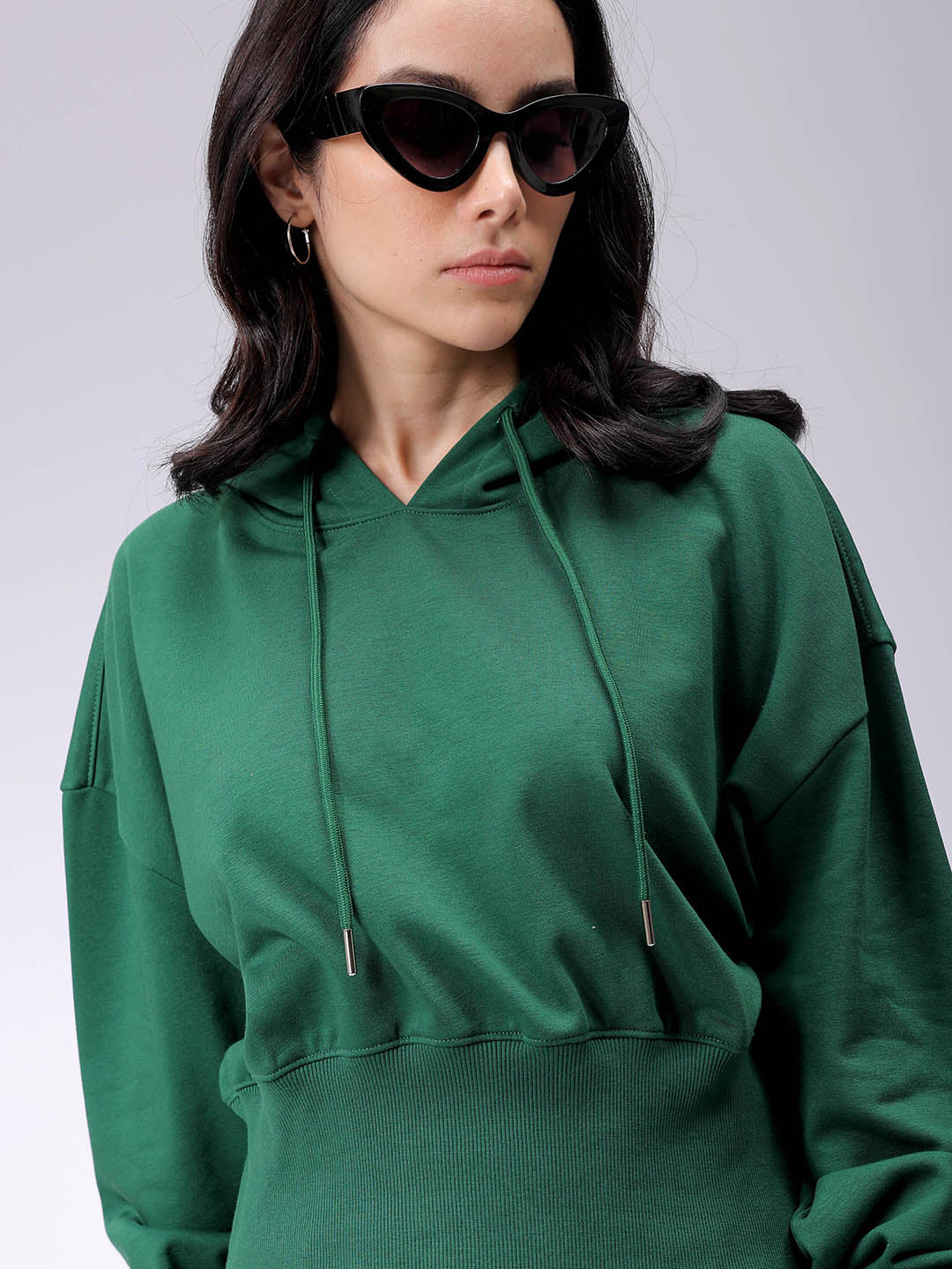 Women's Green Regular Fit Solid Balloon Sweatshirt
