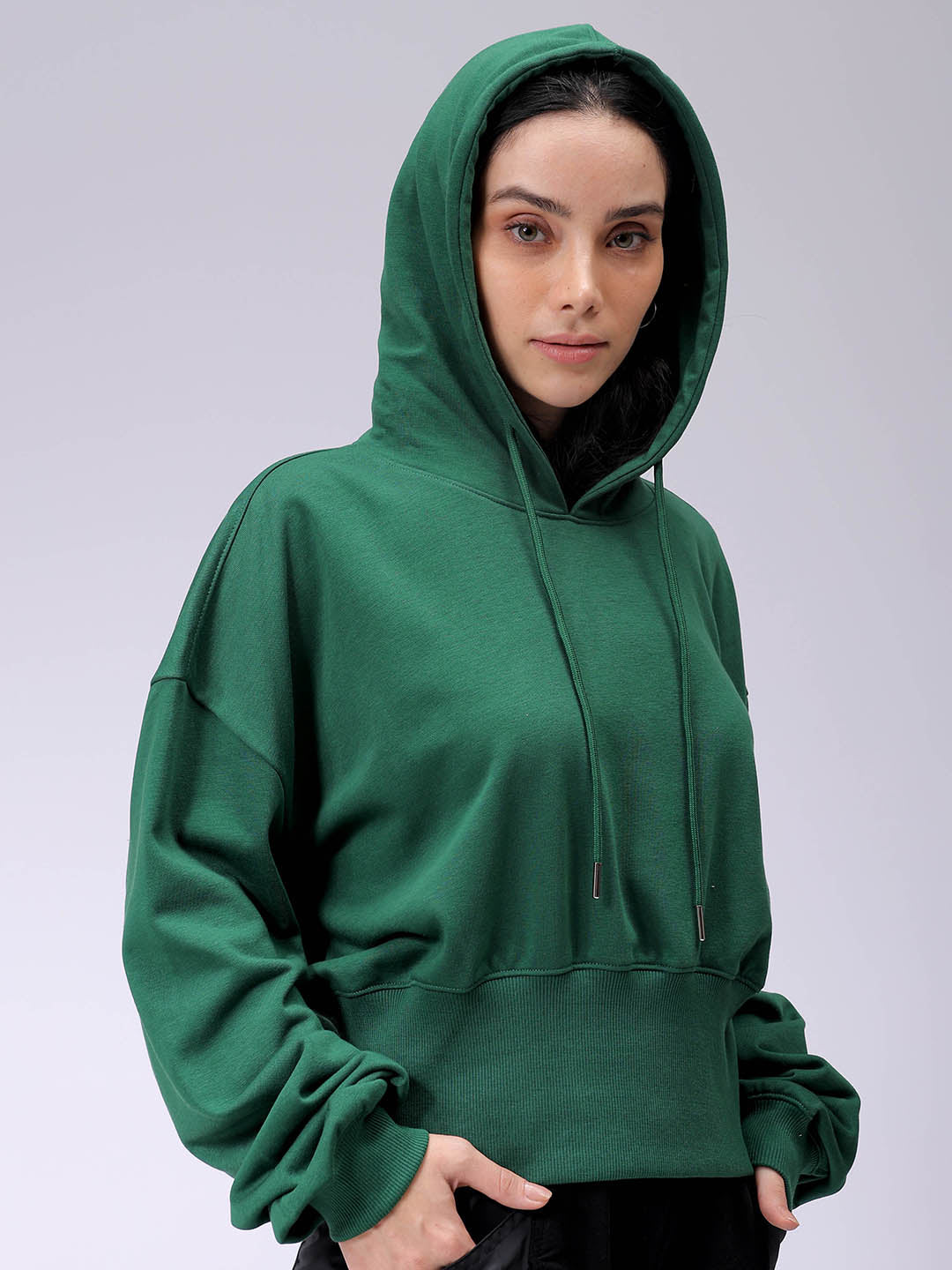 Women's Green Regular Fit Solid Balloon Sweatshirt