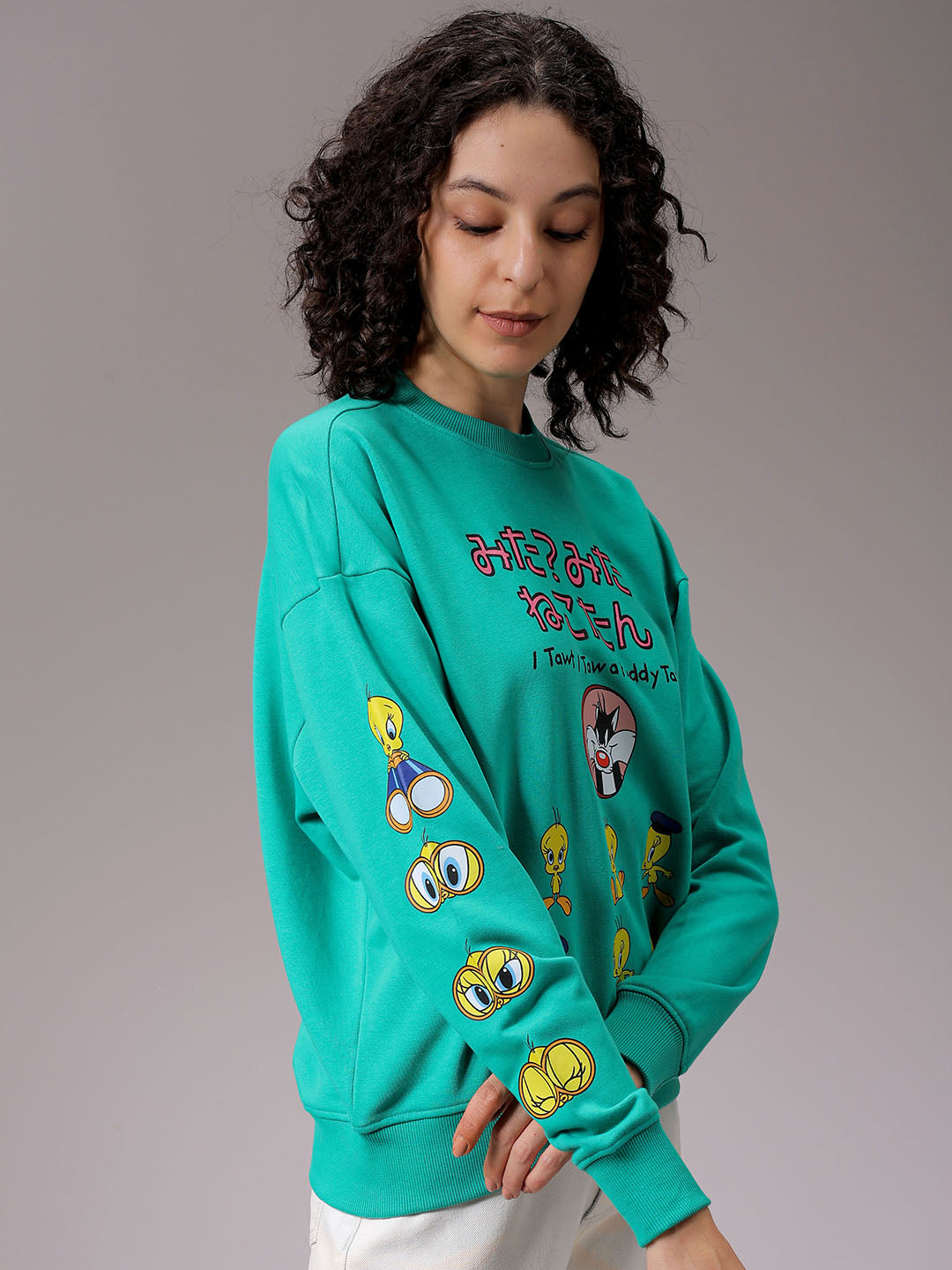 Women's Green Boxy Fit Looney Tunes Long Sweatshirt