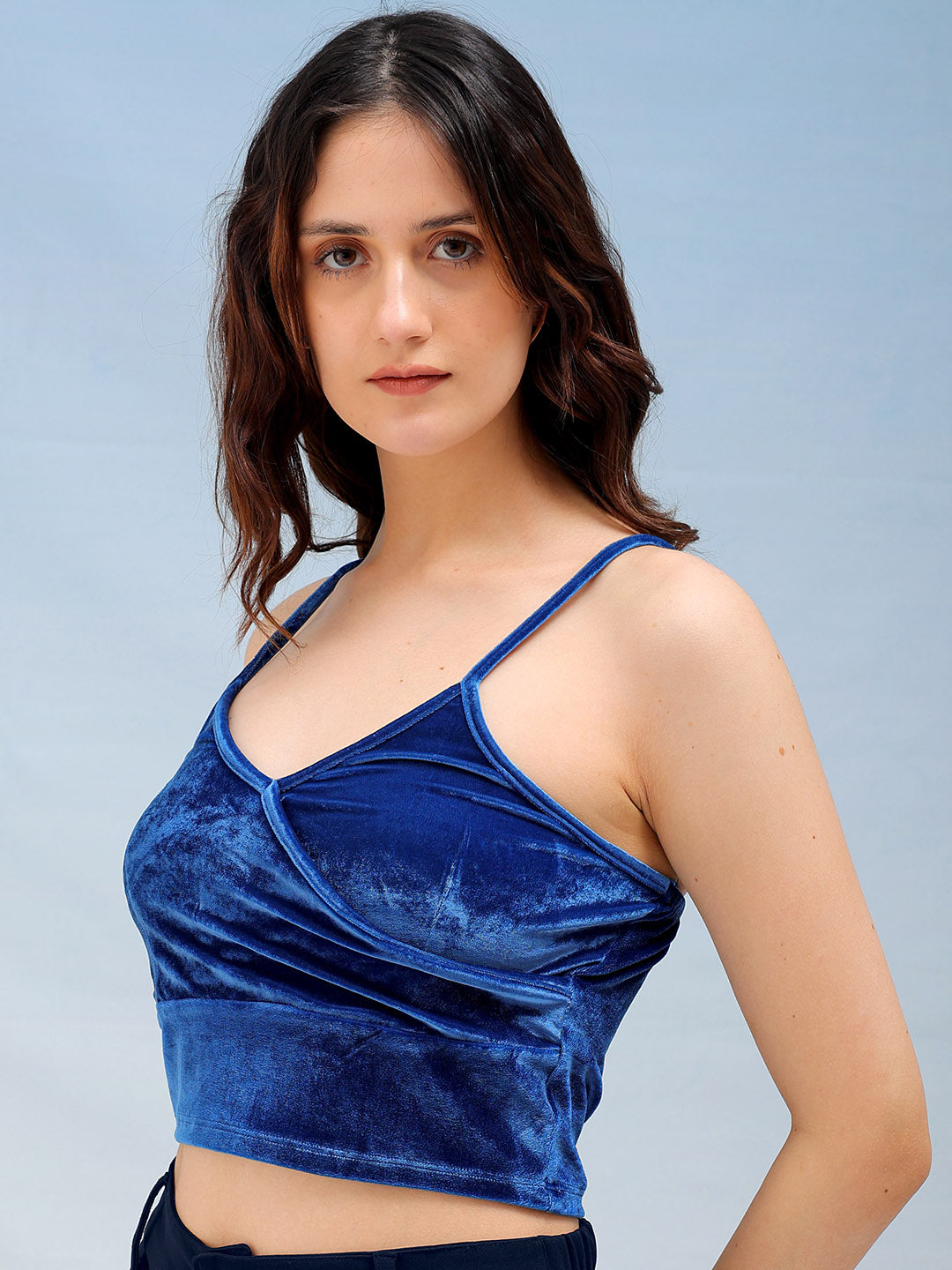 Women's Solid Fitted Velvet Crop Top