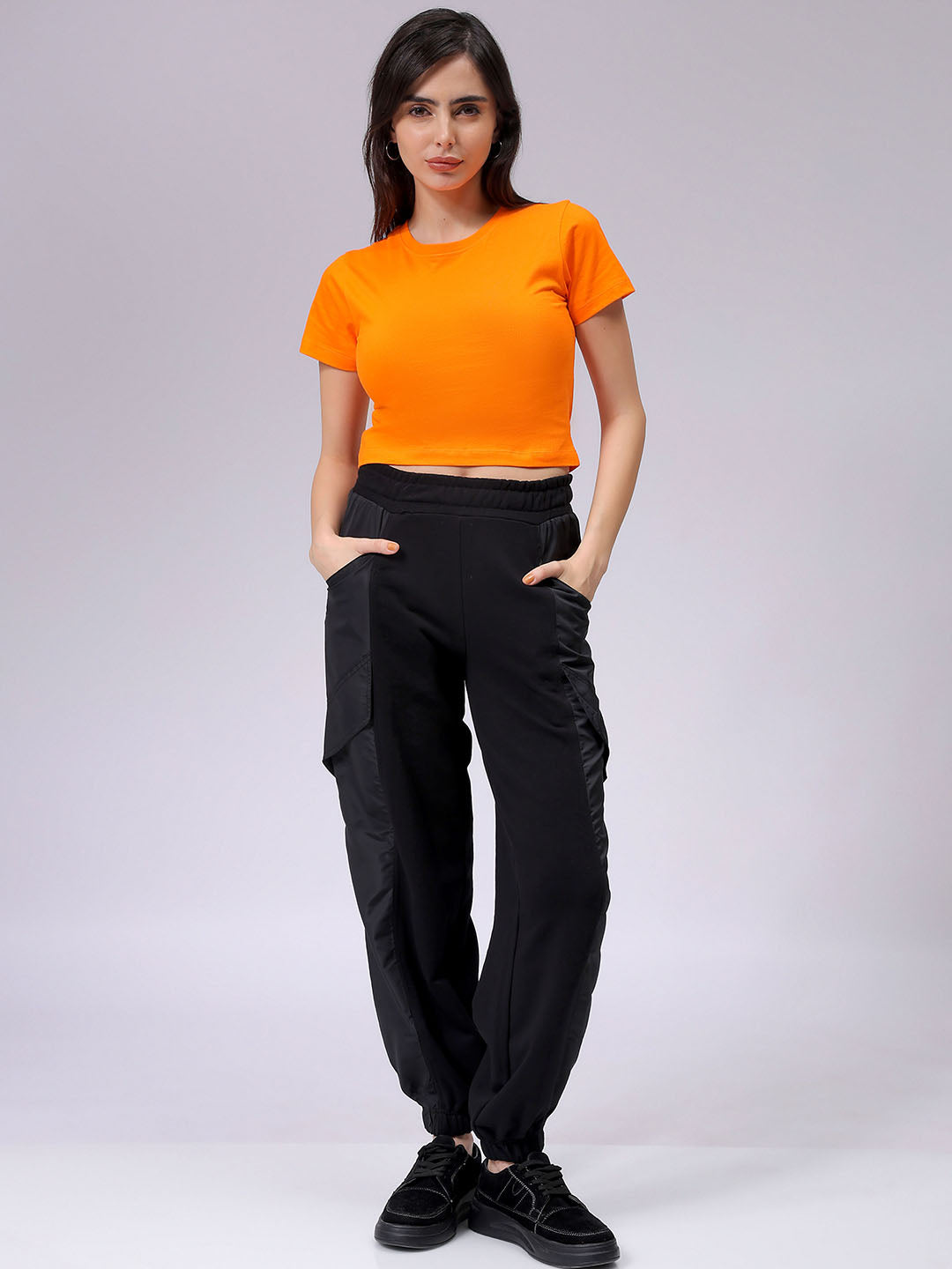 Women's Slim Fit Solid Cropped Crew Neck Tshirt