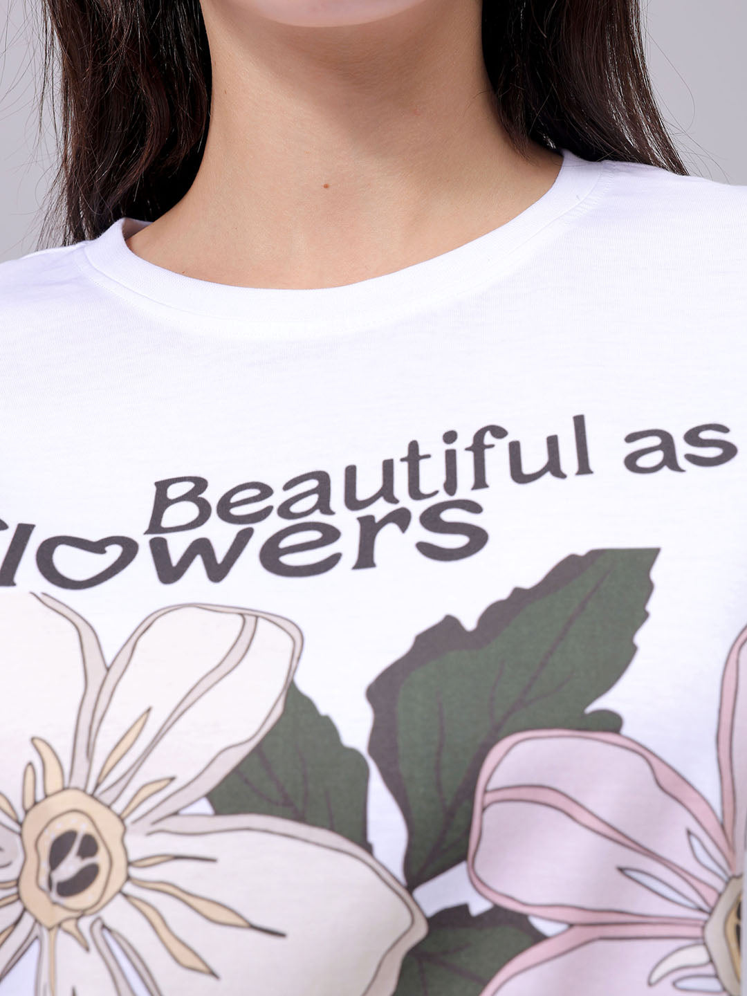 Women's White Relaxed Fit Solid T-Shirt