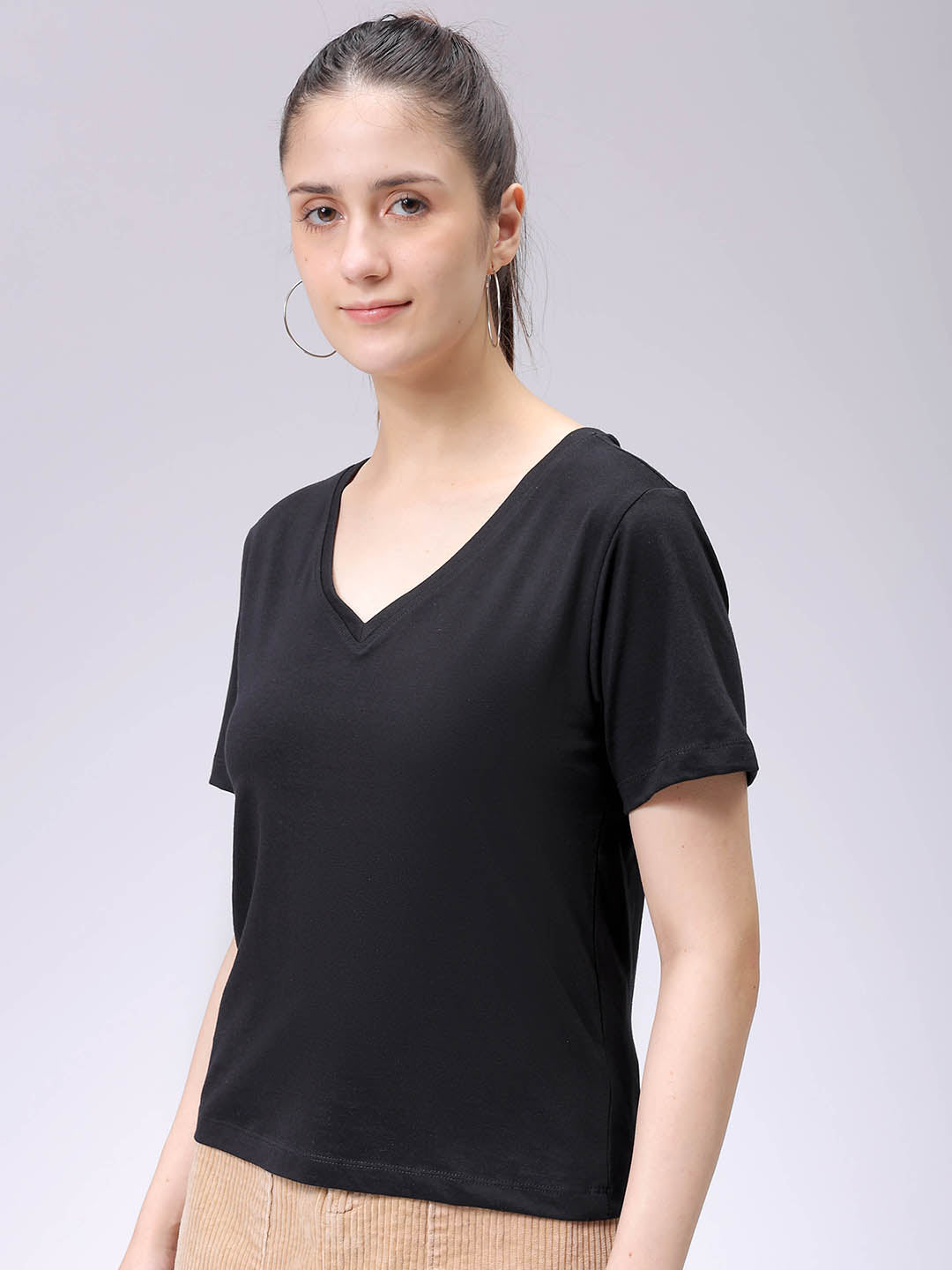 Women's Black Regular Fit Solid T-Shirt