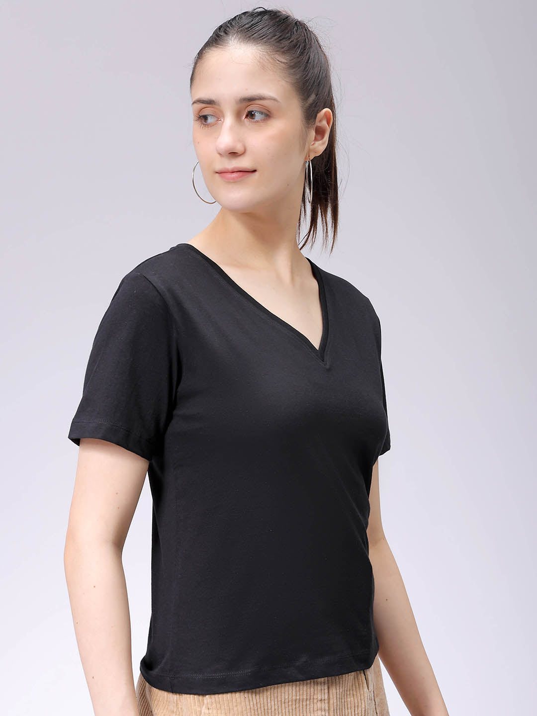 Women's Black Regular Fit Solid T-Shirt