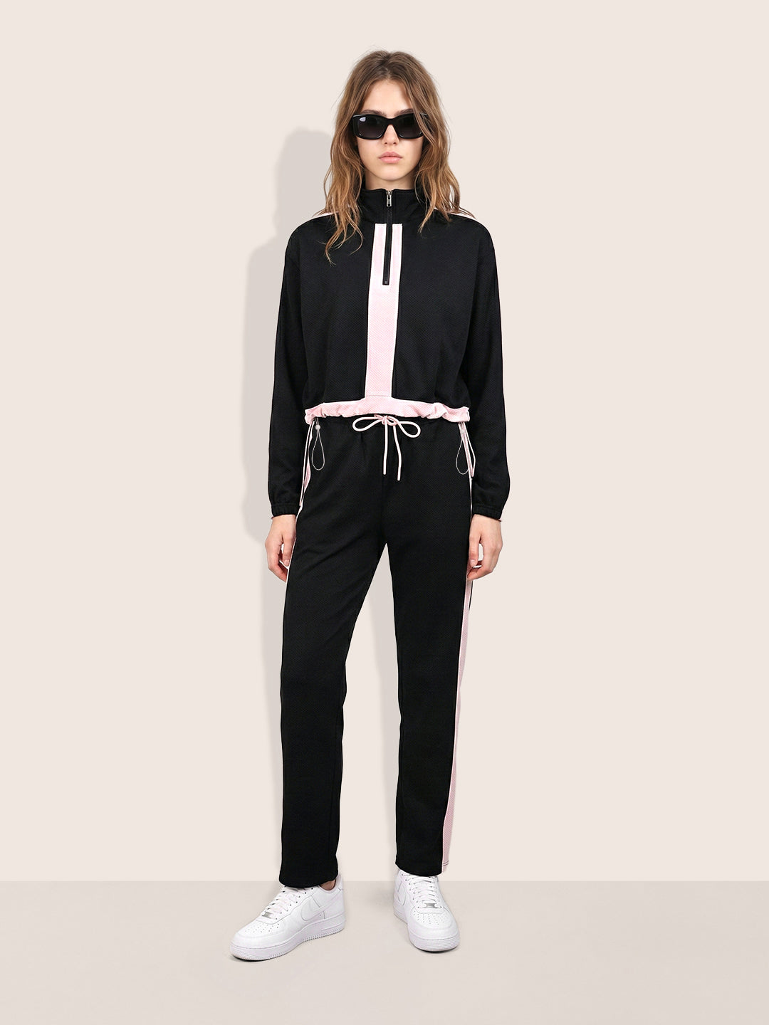 Women's Black Relaxed Fit Colourblocked Casual Coordinates