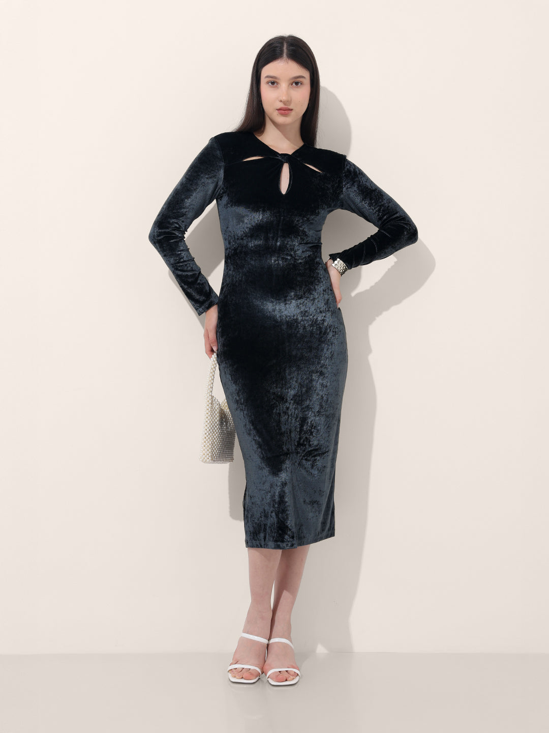 Women's Blue Regular Fit Party Wear Solid Dress