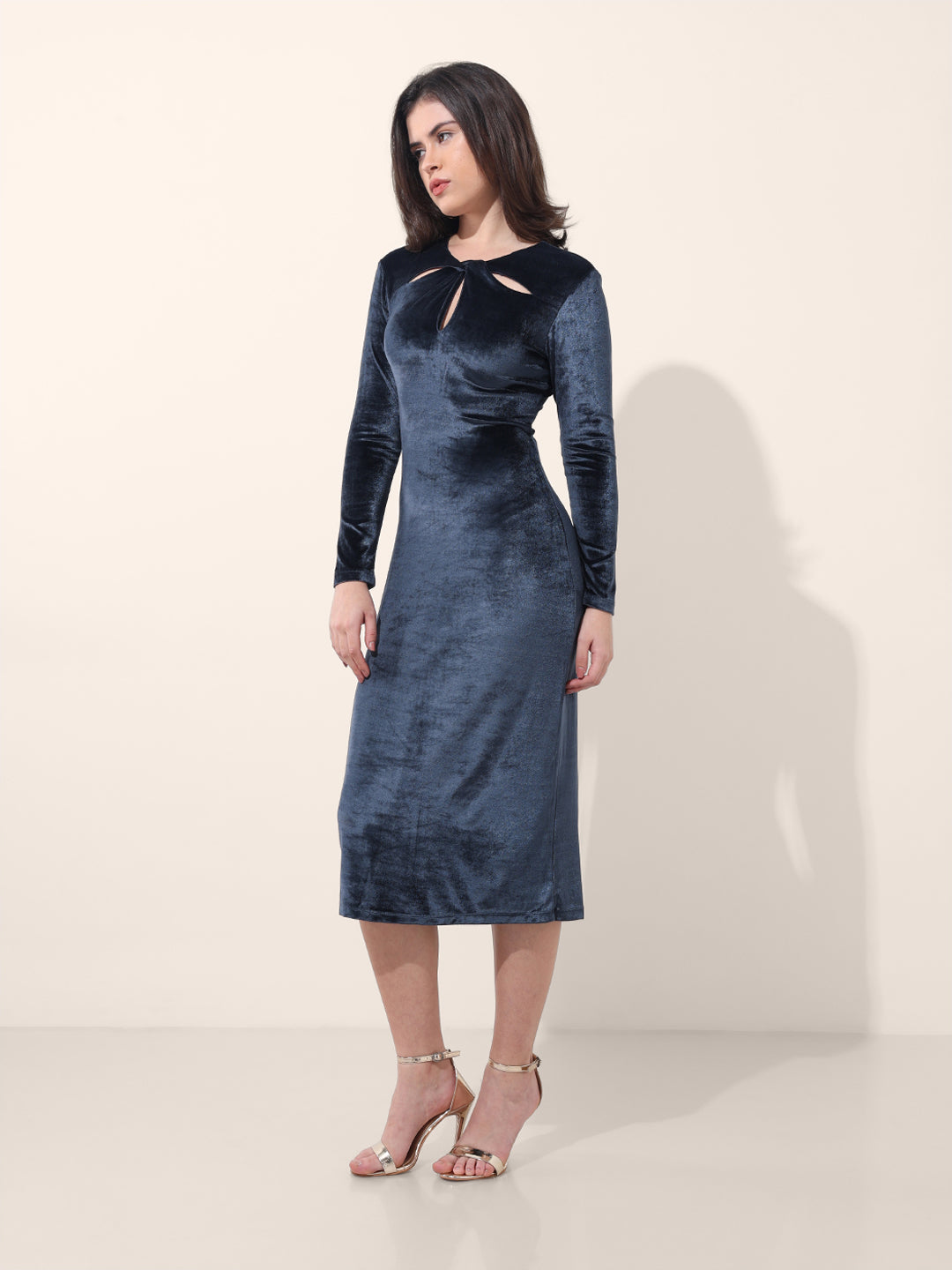 Women's Blue Regular Fit Party Wear Solid Dress