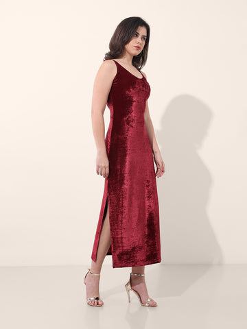 Women's Red Regular Fit Party Wear Solid Dress