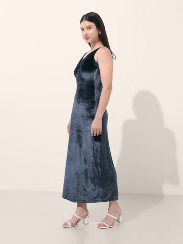 Women's Blue Regular Fit Party Wear Solid Dress