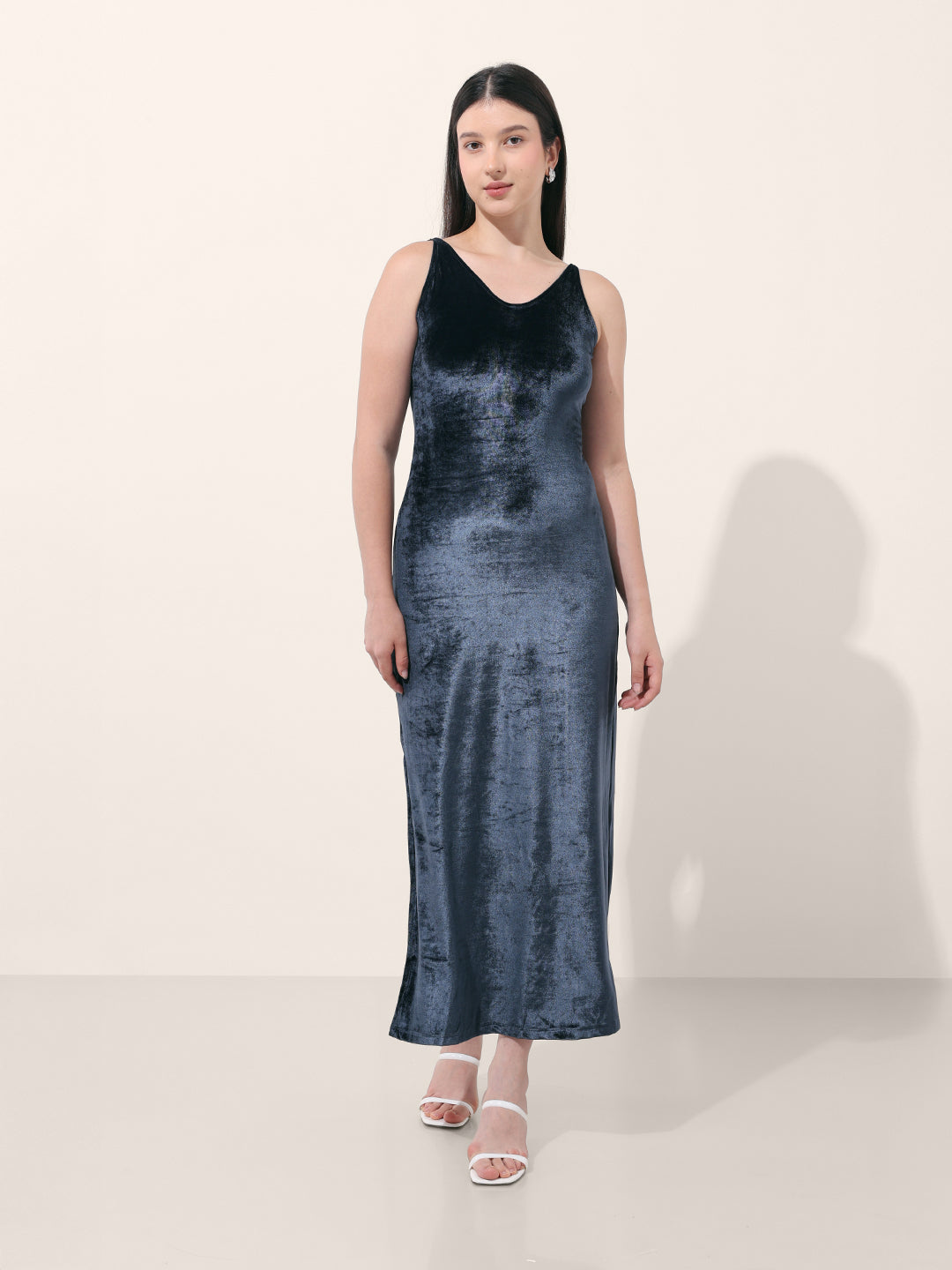 Women's Blue Regular Fit Party Wear Solid Dress