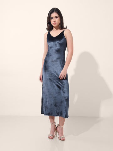 Women's Blue Regular Fit Party Wear Solid Dress