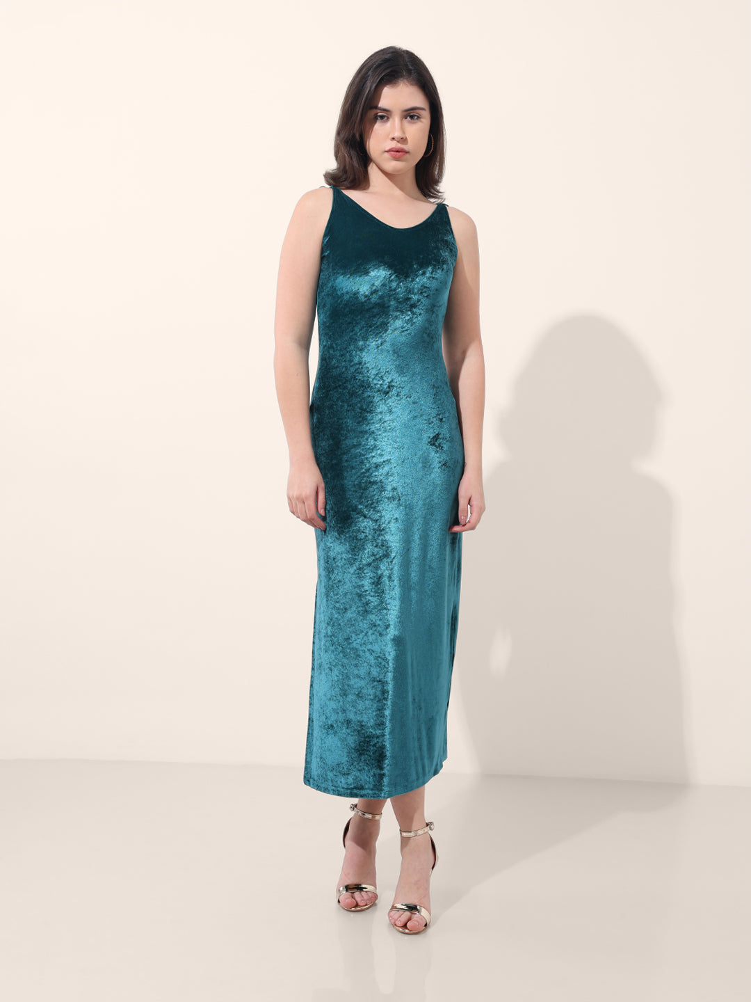 Women's Green Regular Fit Party Wear Solid Dress