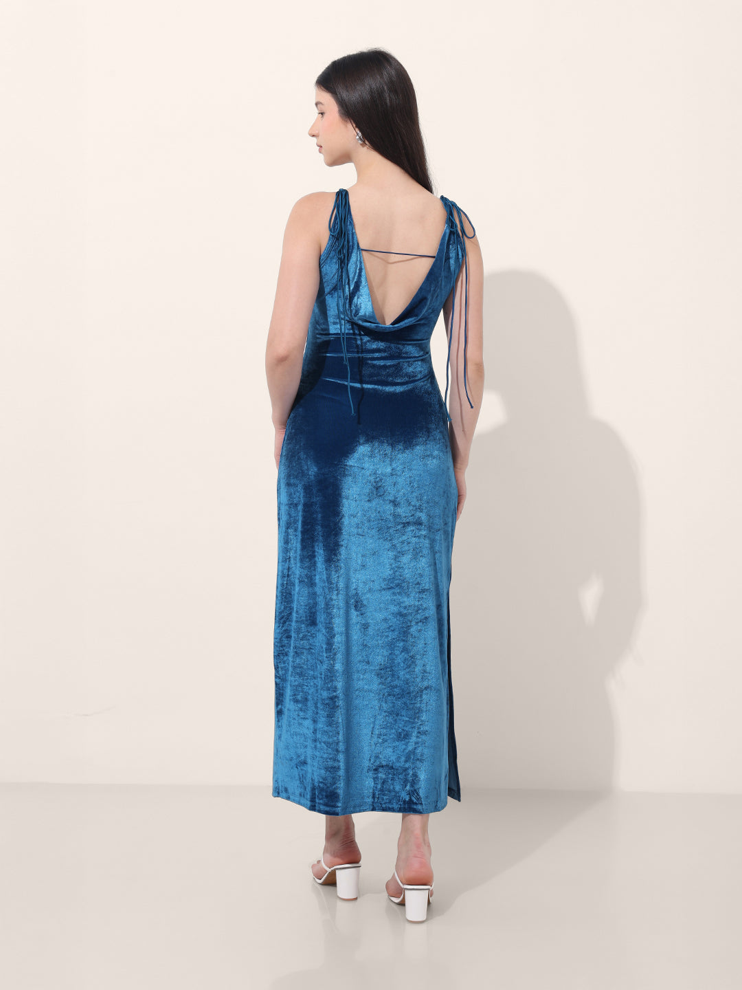 Women's Blue Regular Fit Party Wear Solid Dress